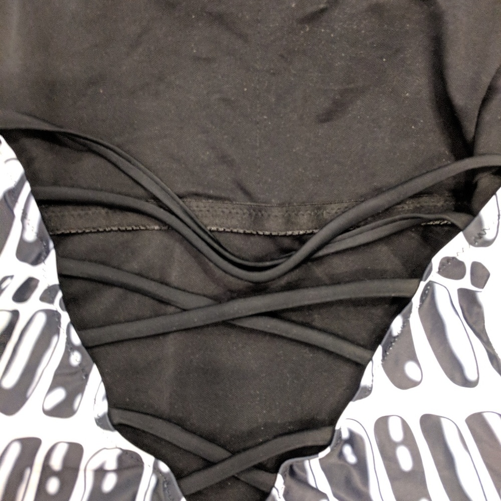 Bathing Suit - Picture 5 of 6